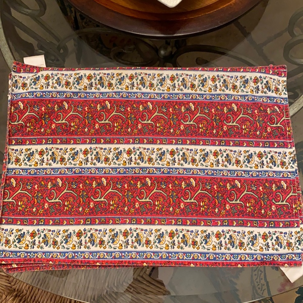 Williams Sonoma placemat set of 6